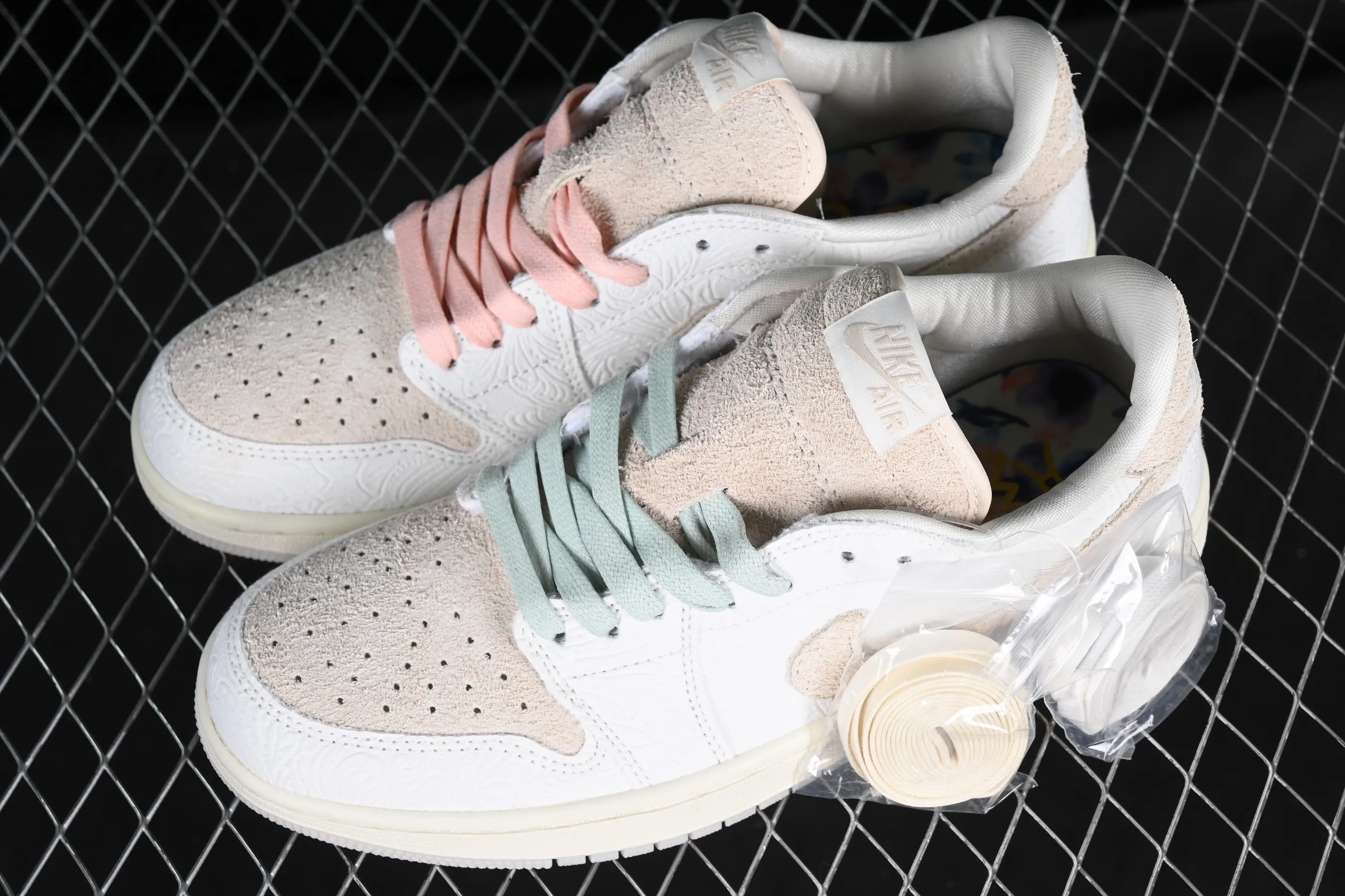 All categories Air Jordan Jordan series basketball shoes Air Jordan 1 Low Z version CP3 x Air Jordan 1 AJ1 Joe 1 embossed white low-top cultural casual sneakers FZ0455-200